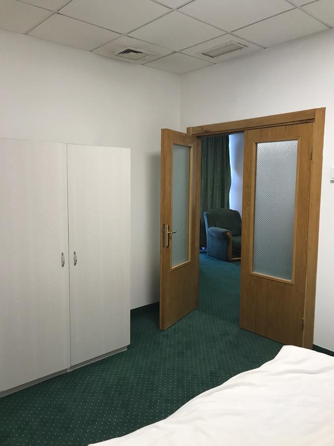 Apartament In Regim Hotelier Bacău Exteriér fotografie