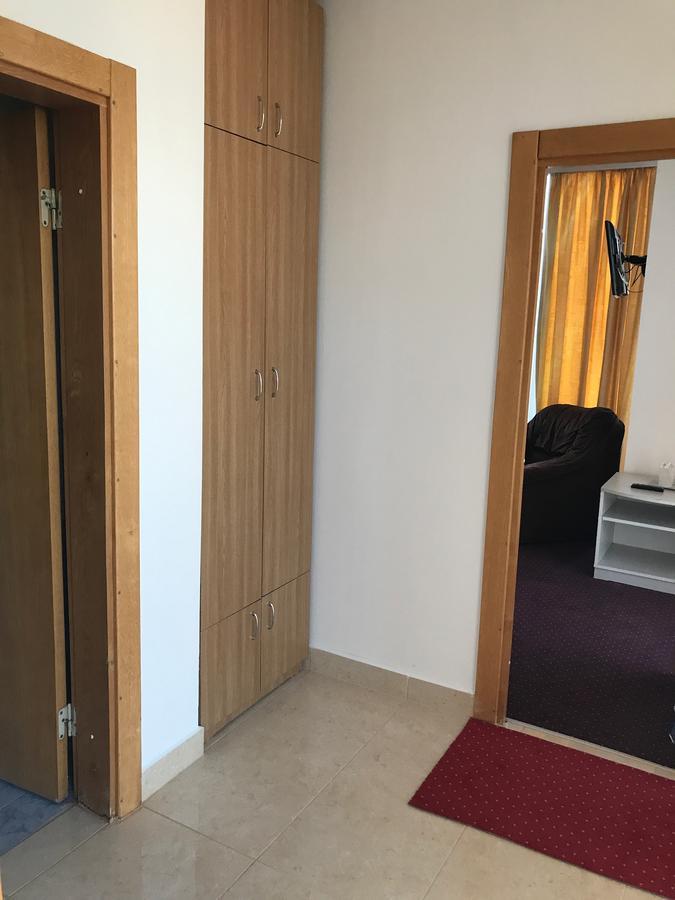Apartament In Regim Hotelier Bacău Exteriér fotografie