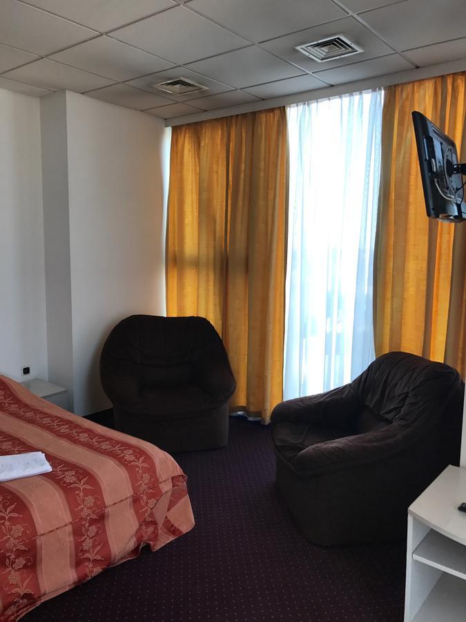 Apartament In Regim Hotelier Bacău Exteriér fotografie